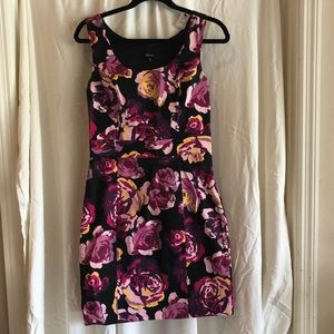 Express dress size 6. Only worn a couple of times.